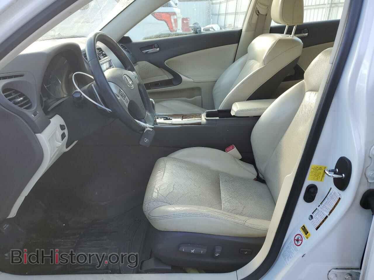 2011 LEXUS IS - VIN: JTHCF5C25B5049821 - Photo 7