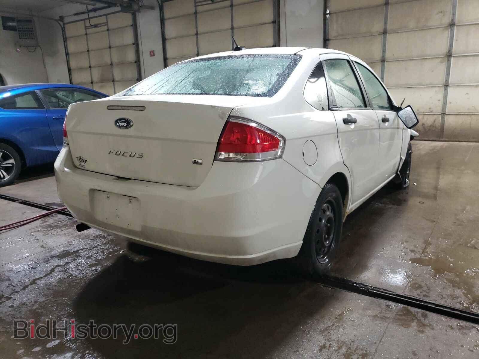 2011 FORD FOCUS - VIN: 1FAHP3FN3BW146921 - Photo 4
