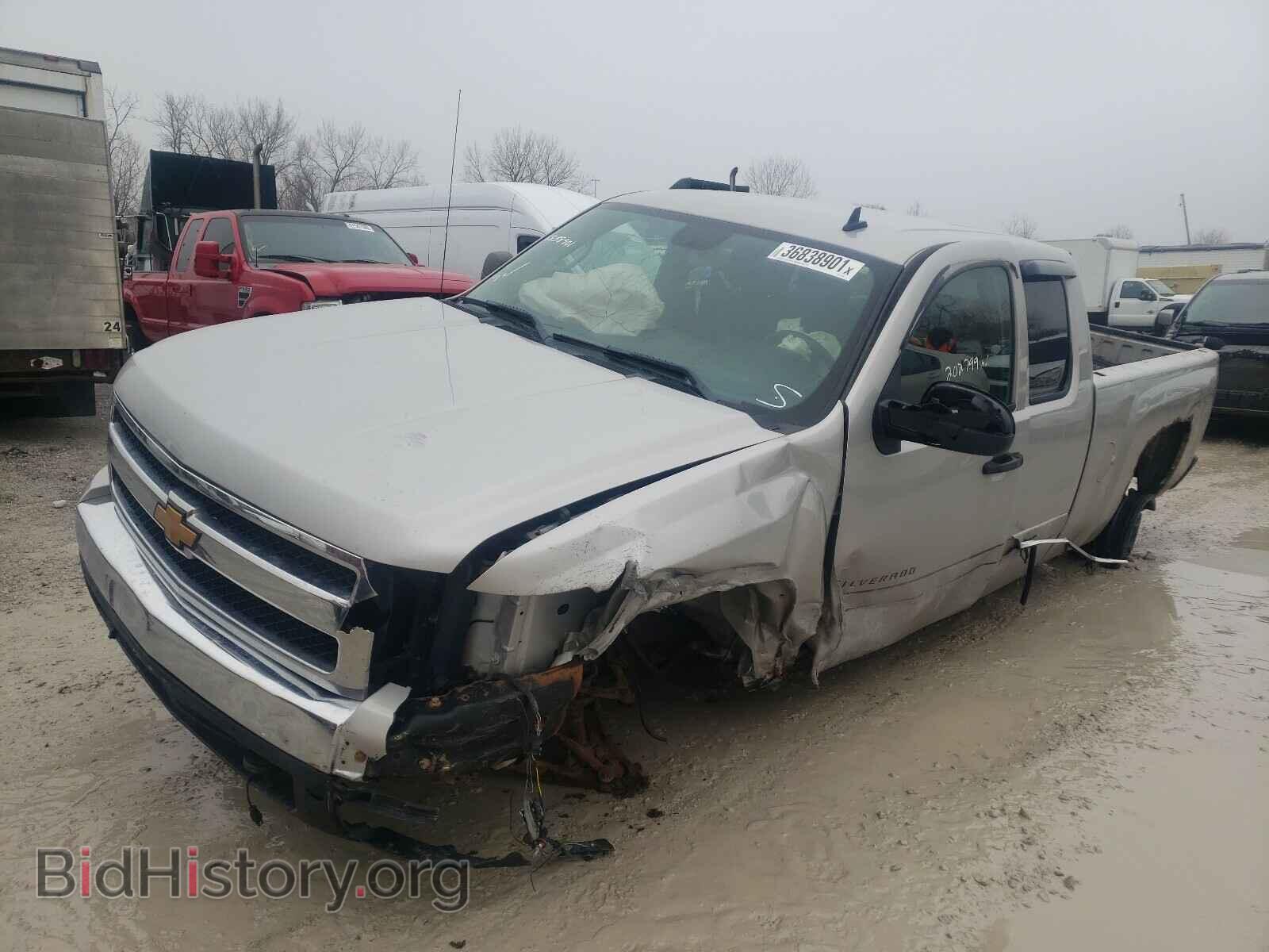 2007 CHEVROLET SILVERADO - VIN: 2GCEK19J471623265 - Фото 2