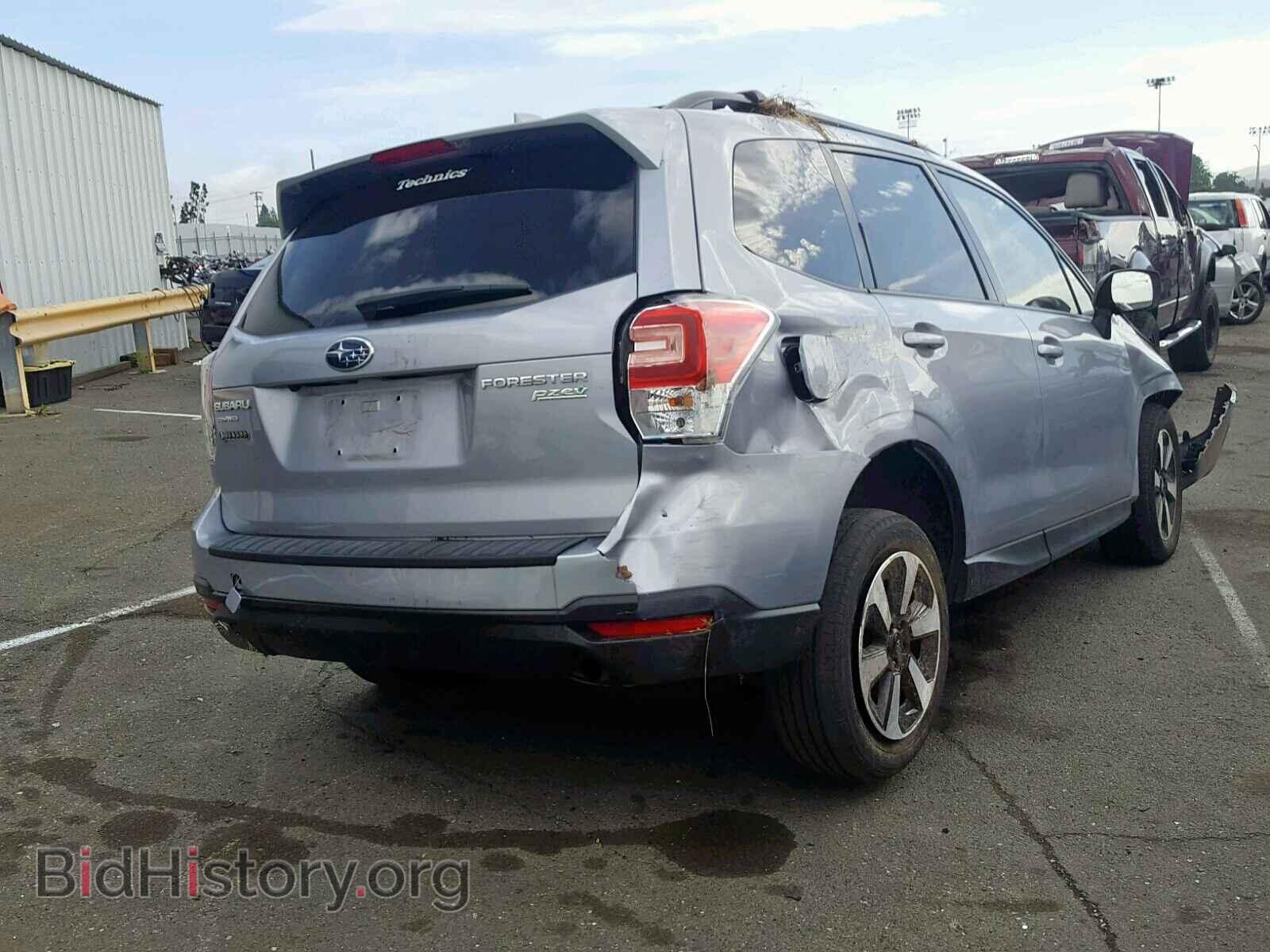 2017 SUBARU FORESTER - VIN: JF2SJAEC6HH529997 - Фото 4