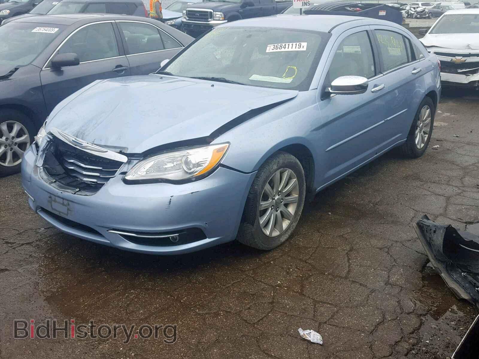 2013 CHRYSLER 200 - VIN: 1C3CCBCG0DN559084 - Photo 2