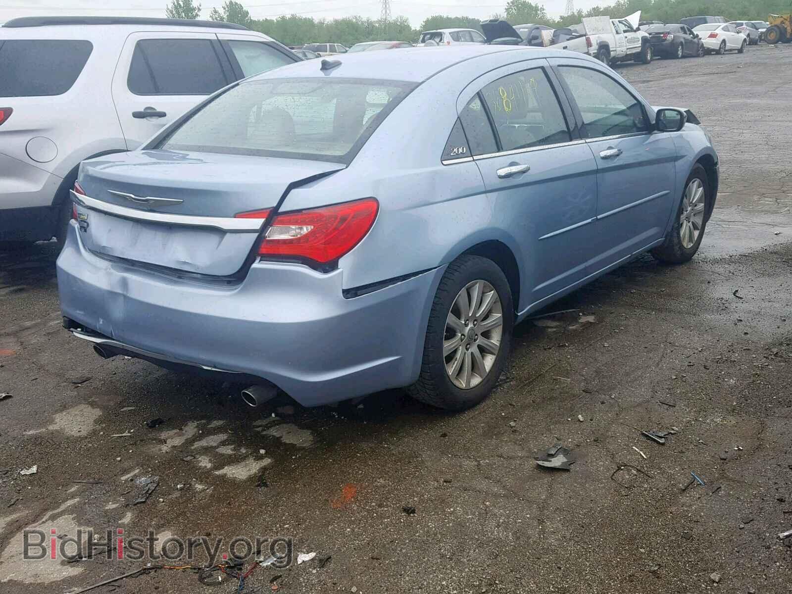 2013 CHRYSLER 200 - VIN: 1C3CCBCG0DN559084 - Photo 4