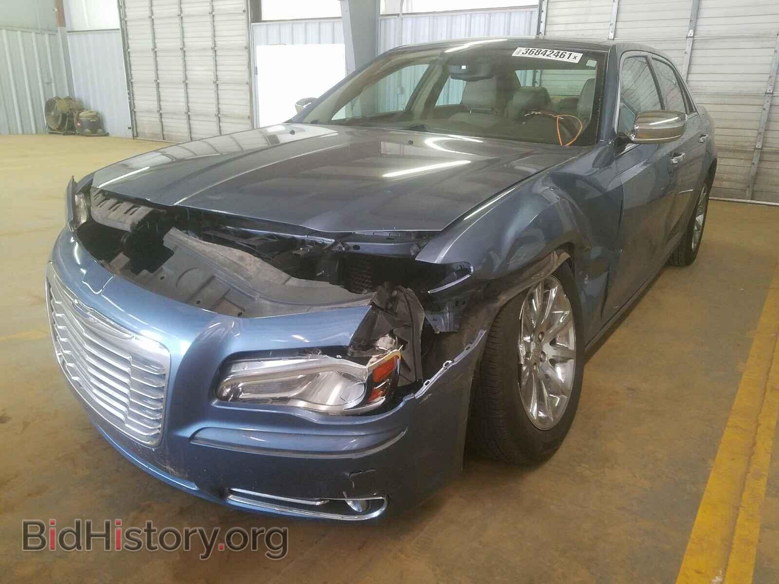 2011 CHRYSLER 300 - VIN: 2C3CA6CT2BH580115 - Фото 2