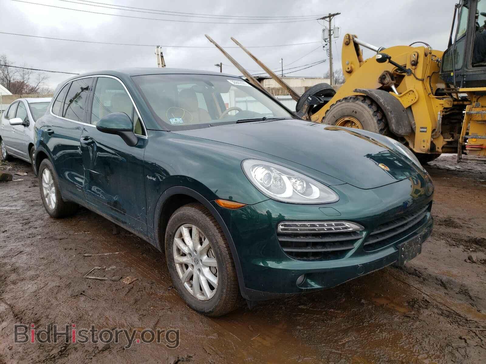 Фотография WP1AE2A22CLA94191 - PORSCHE CAYENNE 2012