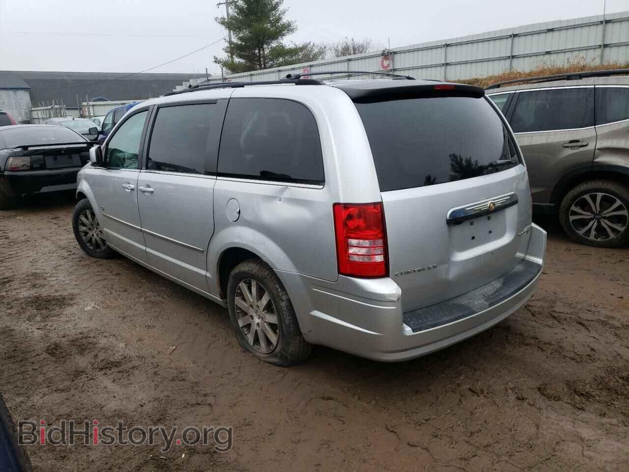 2009 CHRYSLER MINIVAN - VIN: 2A8HR54199R649915 - Фото 2