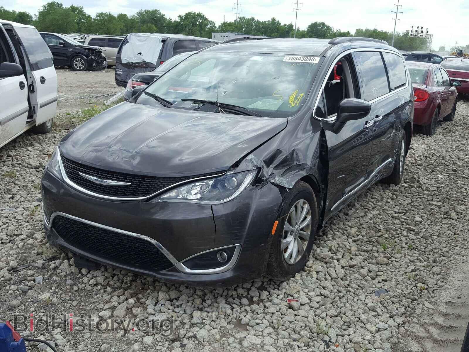 2017 CHRYSLER PACIFICA - VIN: 2C4RC1BG5HR569264 - Фото 2