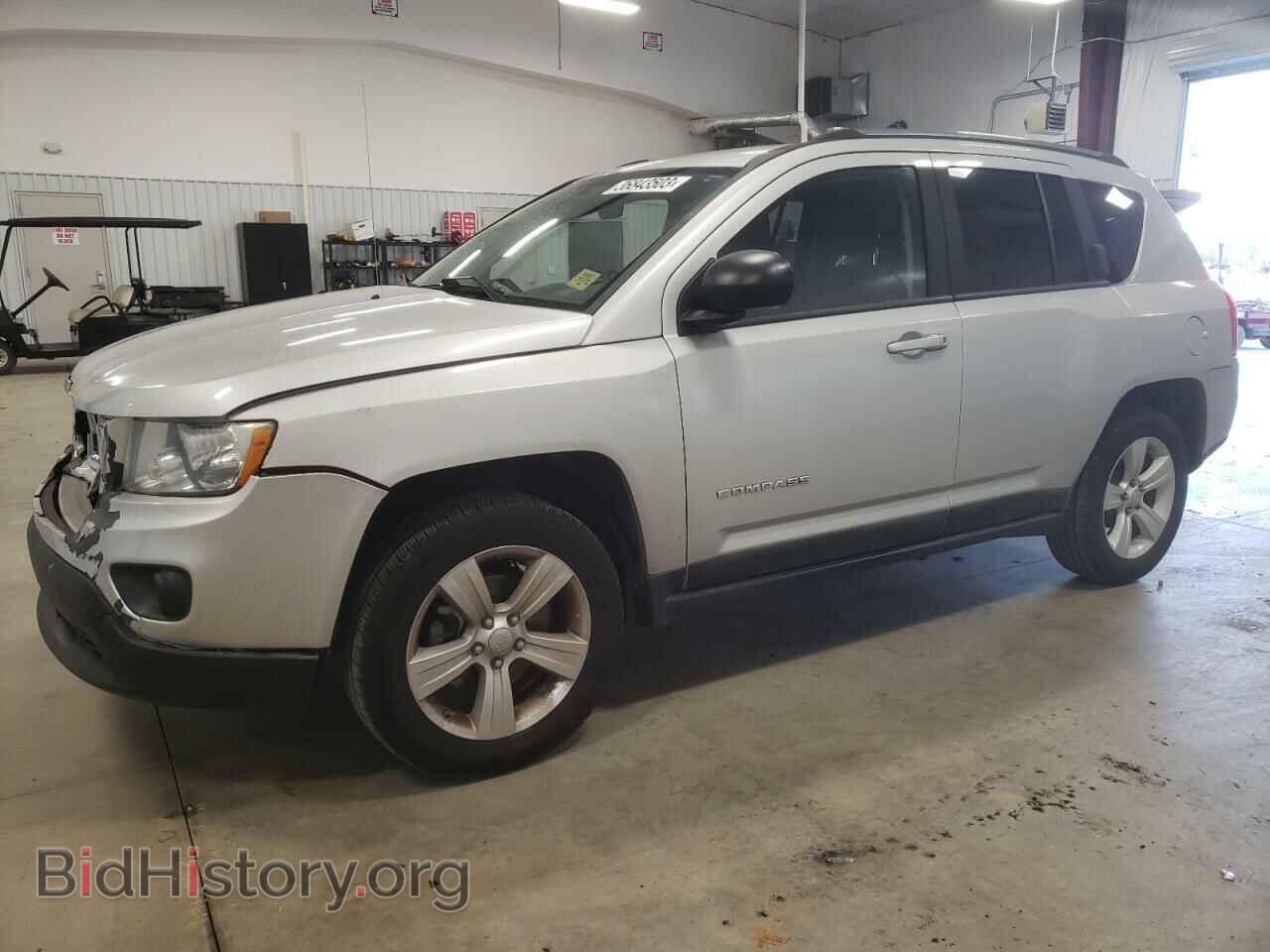 Photo 1J4NT1FA4BD248731 - JEEP COMPASS 2011