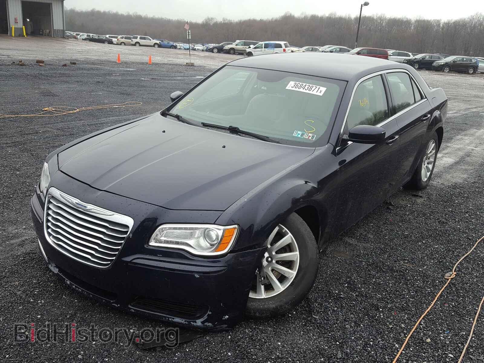 2012 CHRYSLER 300 - VIN: 2C3CCAAG6CH117818 - Фото 2