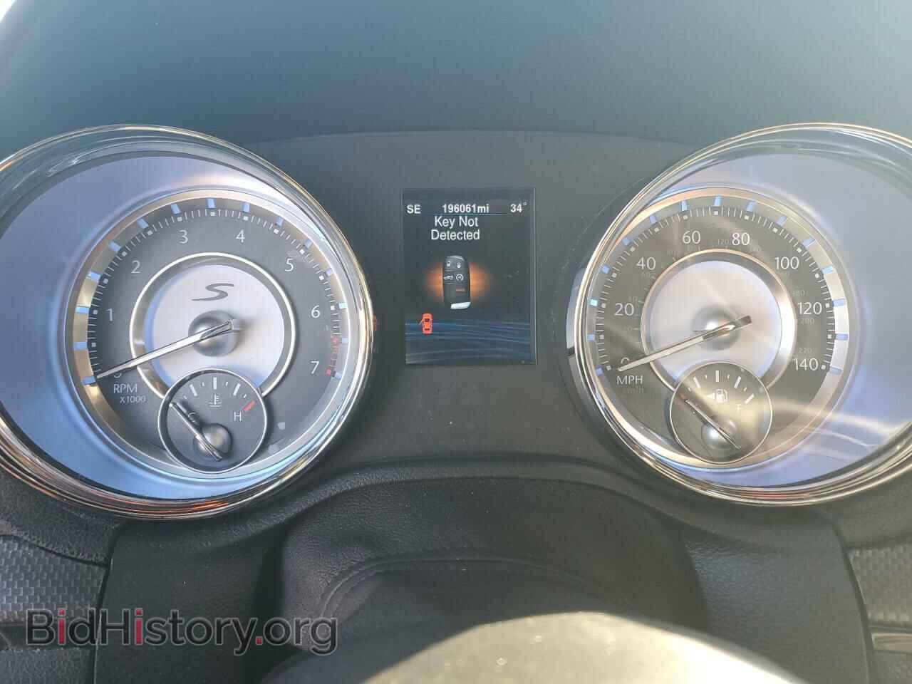 2014 CHRYSLER 300 - VIN: 2C3CCAGG6EH352875 - Фото 9
