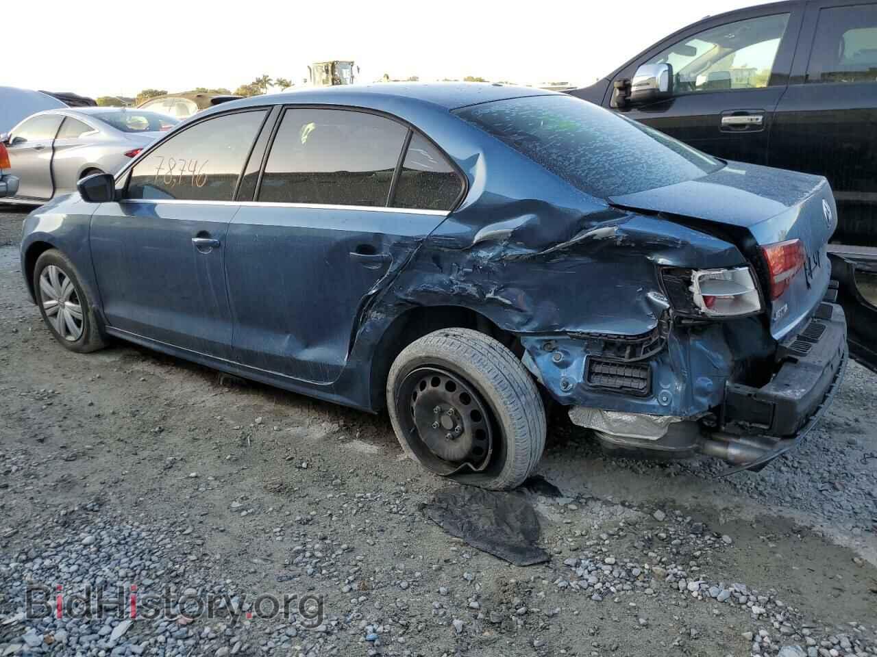 2017 VOLKSWAGEN JETTA - VIN: 3VW2B7AJ6HM302143 - Фото 2