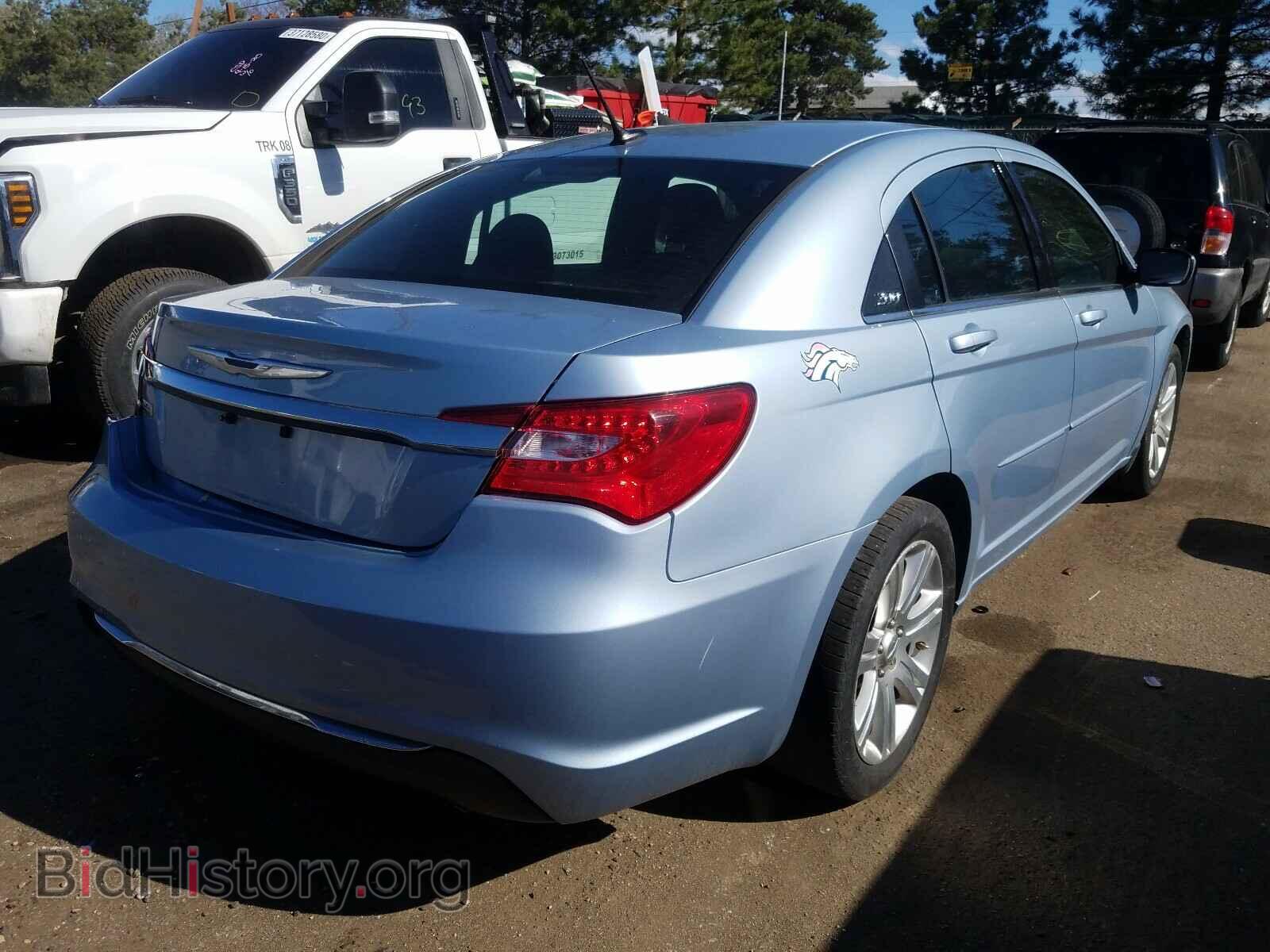 2012 CHRYSLER 200 - VIN: 1C3CCBAG2CN321545 - Фото 4