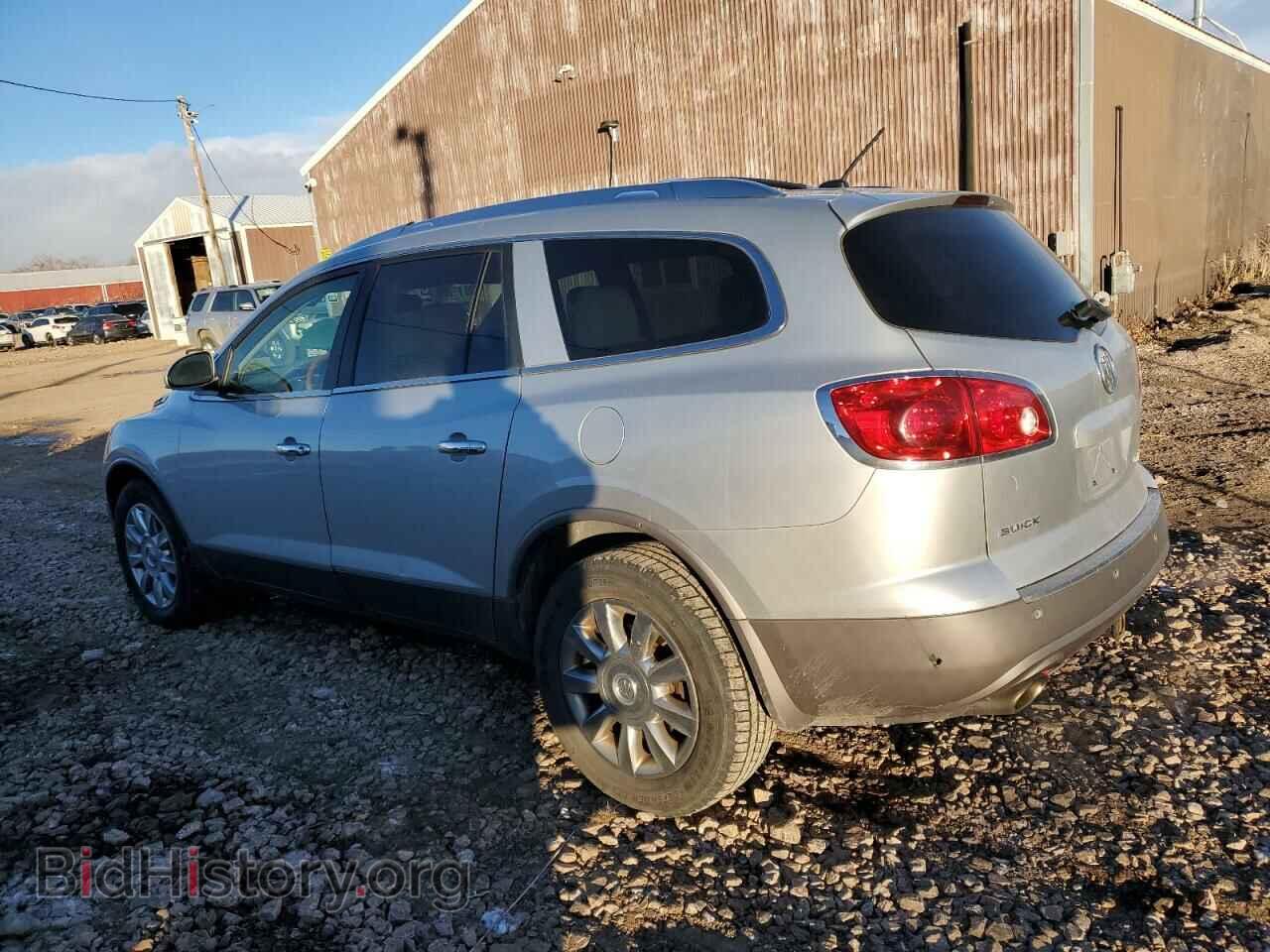 2011 BUICK ENCLAVE - VIN: 5GAKVCED0BJ372802 - Фото 2