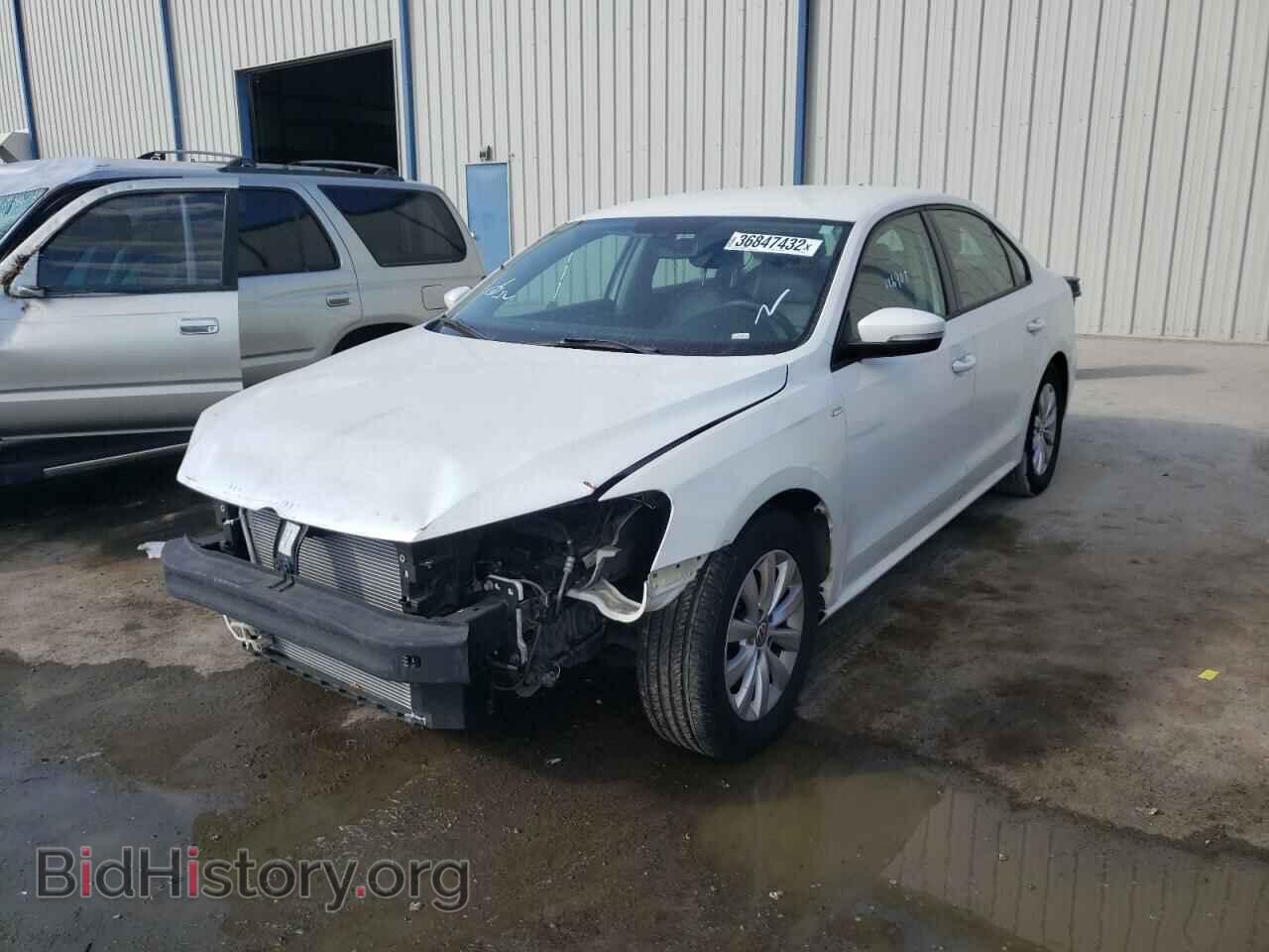2013 VOLKSWAGEN PASSAT - VIN: 1VWAP7A32DC133040 - Фото 2