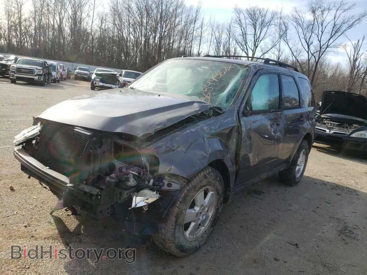 2011 FORD ESCAPE - VIN: 1FMCU9DG2BKB58517 - Фото 2