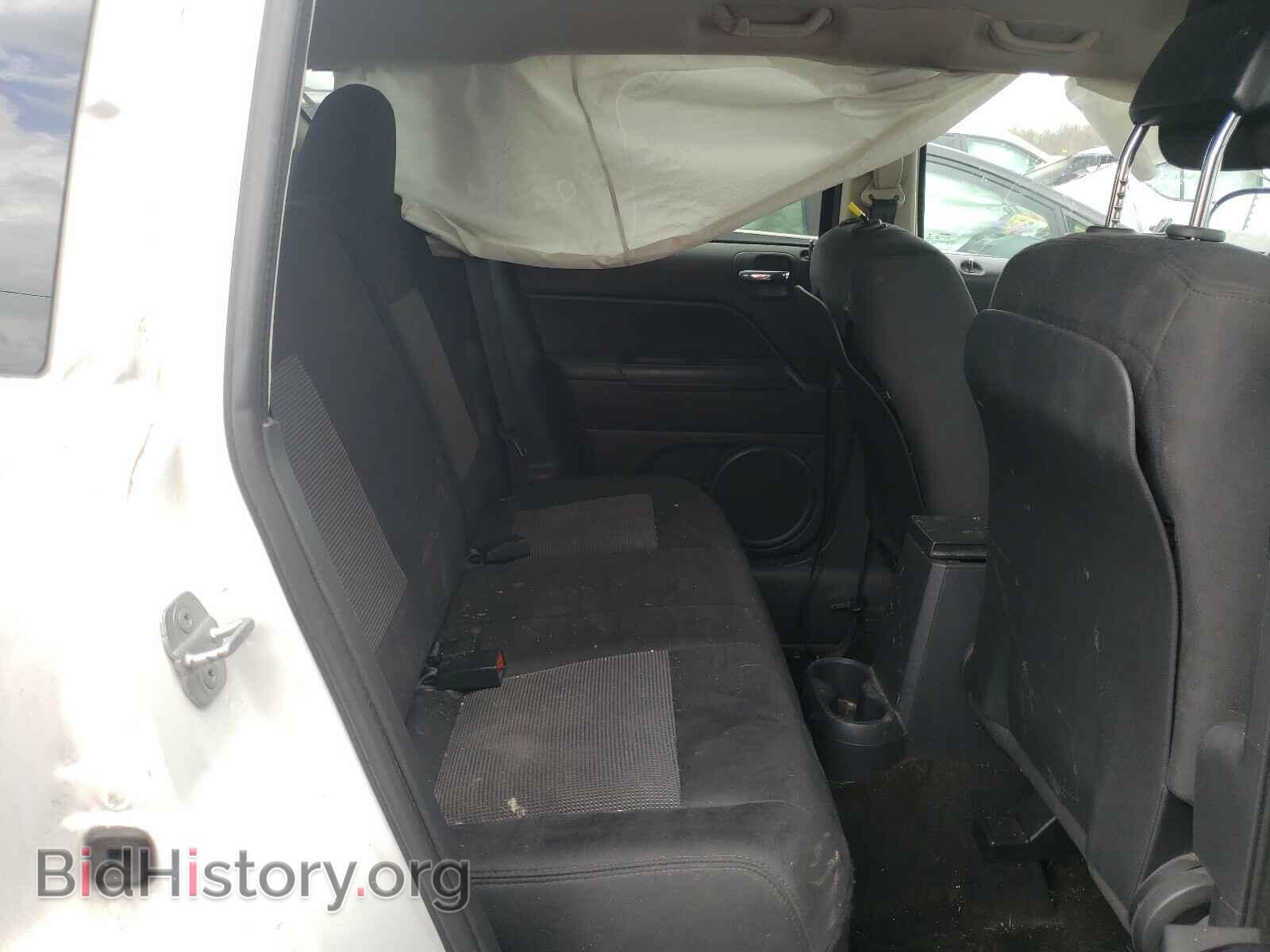 2014 JEEP COMPASS - VIN: 1C4NJDBBXED504452 - Фото 6