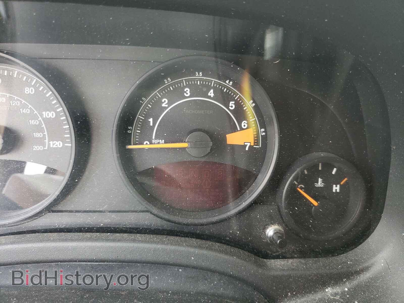 2014 JEEP COMPASS - VIN: 1C4NJDBBXED504452 - Фото 8