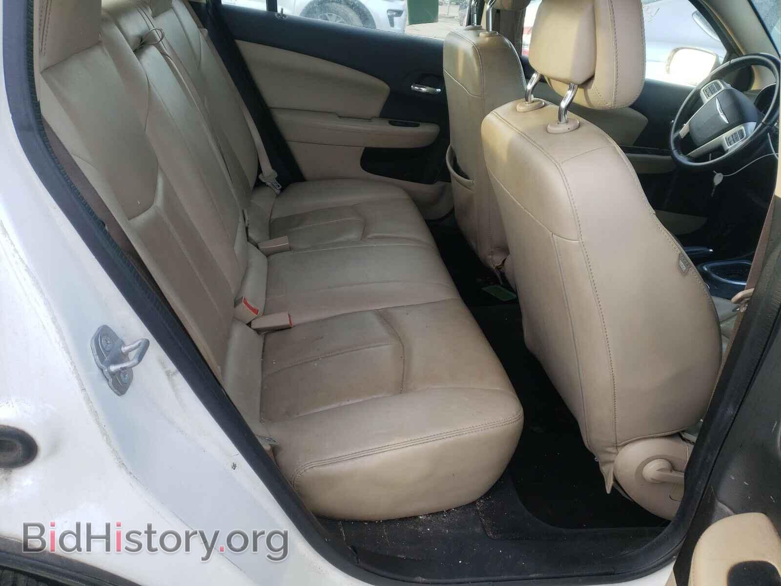2014 CHRYSLER 200 - VIN: 1C3CCBCG5EN157823 - Фото 6