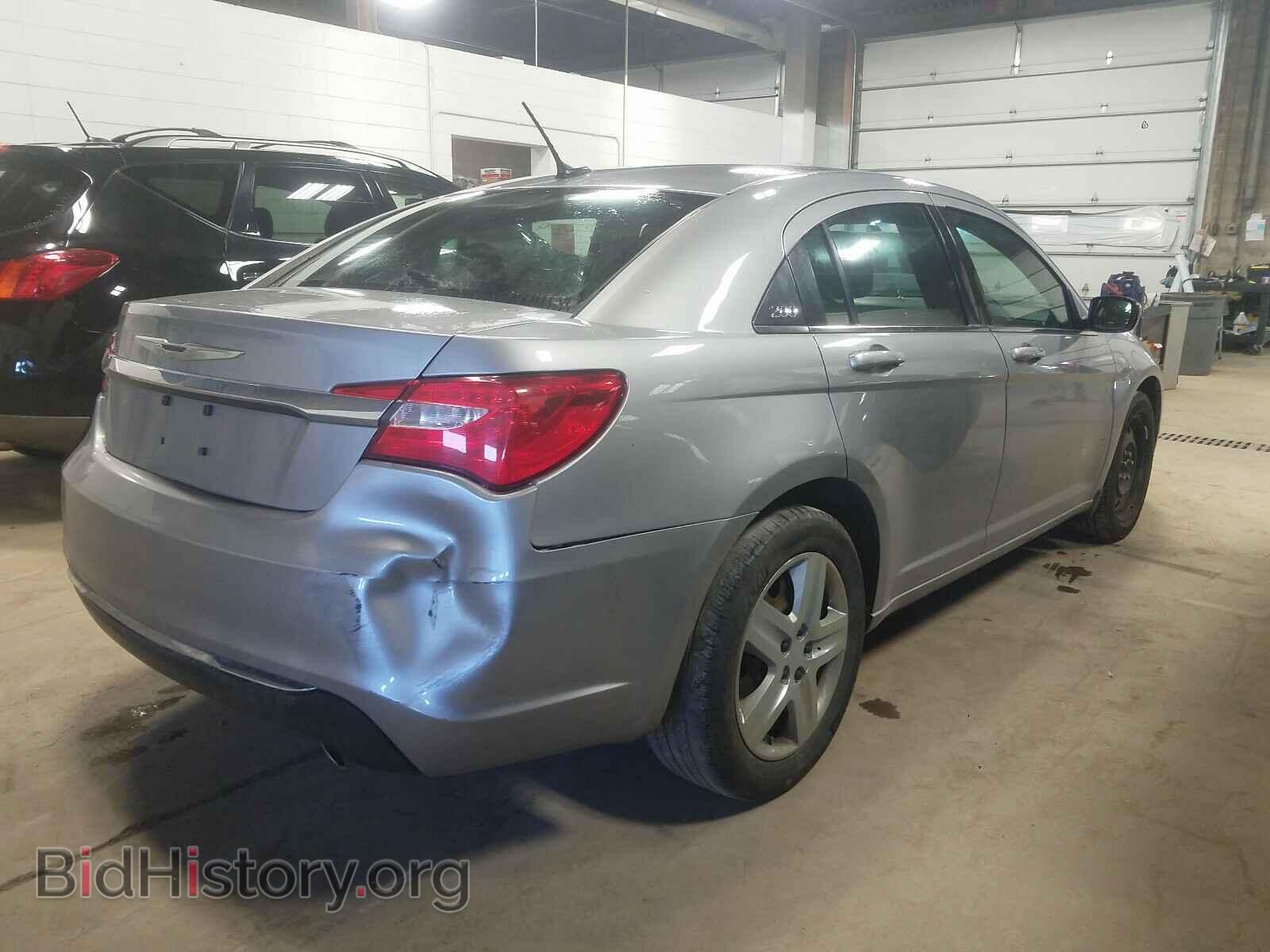 2013 CHRYSLER 200 - VIN: 1C3CCBAG0DN767923 - Фото 4