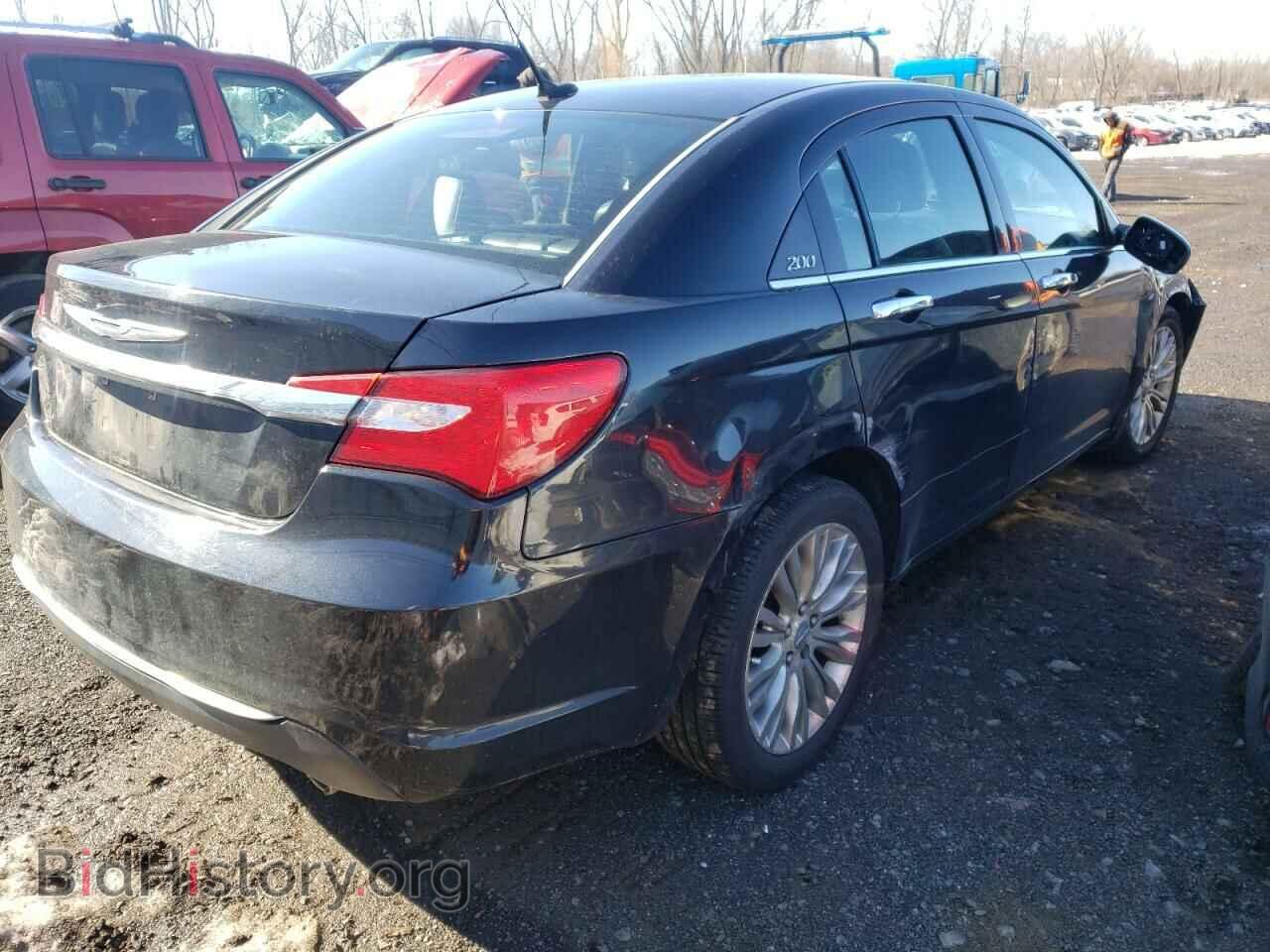2011 CHRYSLER 200 - VIN: 1C3BC2FGXBN518272 - Фото 4