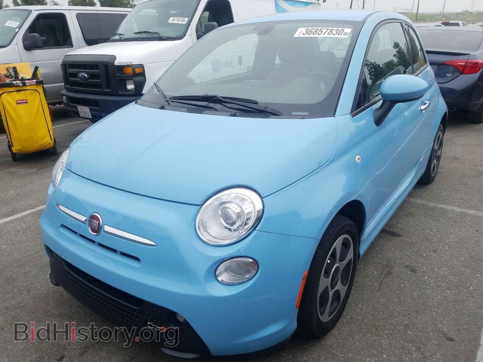 2017 FIAT 500 - VIN: 3C3CFFGEXHT625136 - Photo 2