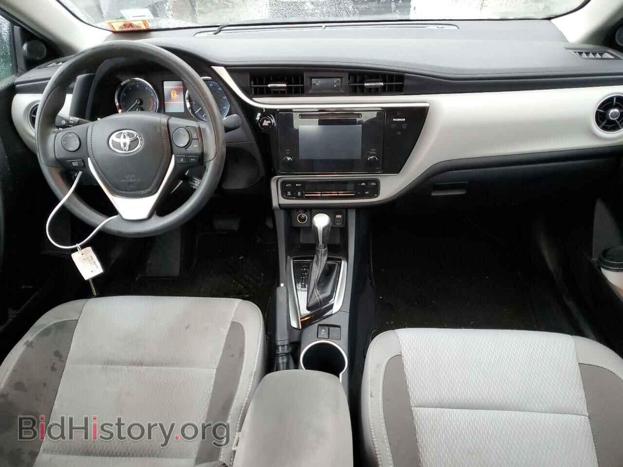 2017 TOYOTA COROLLA - VIN: 2T1BURHE2HC775788 - Фото 8