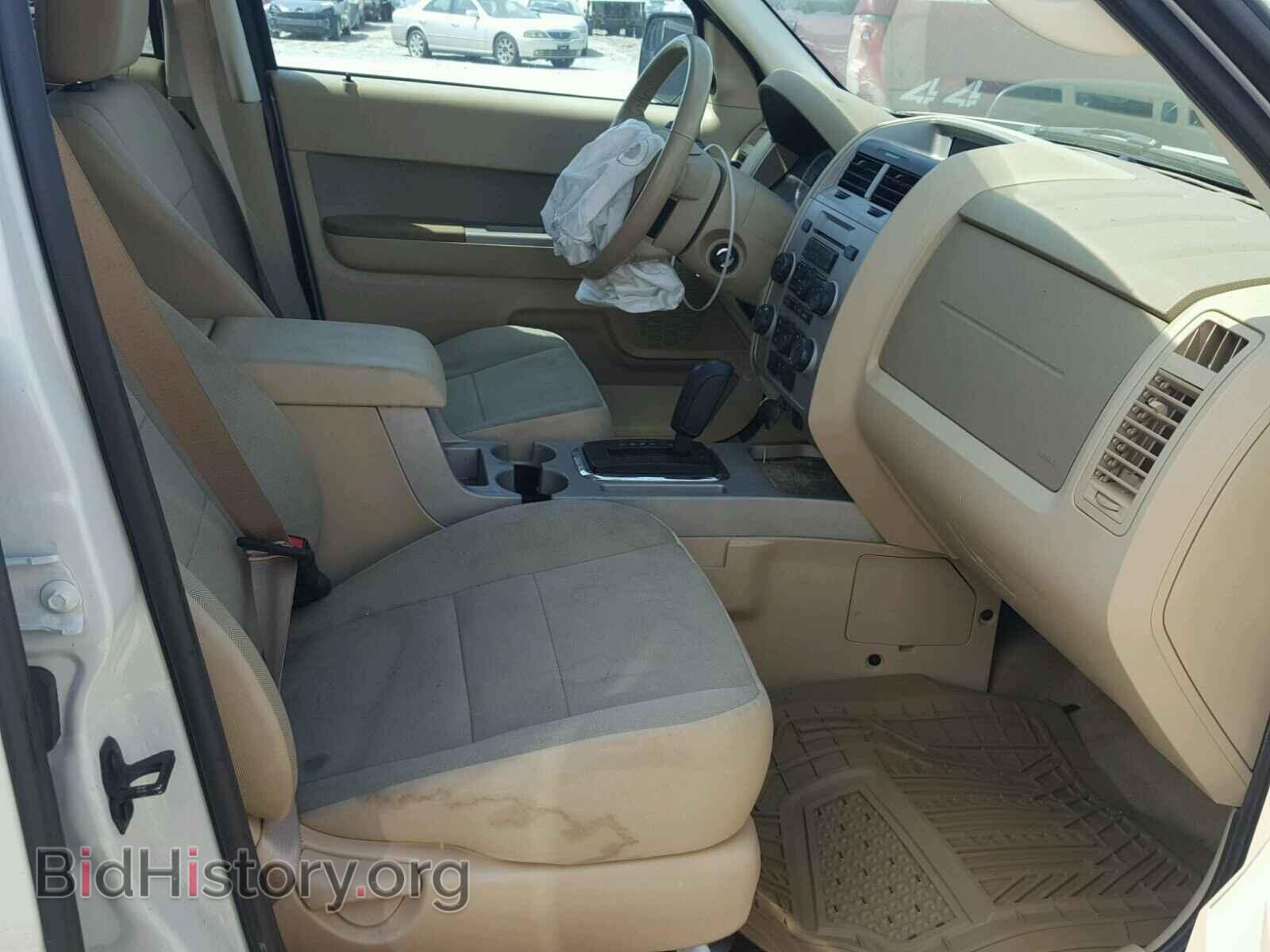 2011 FORD ESCAPE - VIN: 1FMCU0D70BKC19181 - Photo 5