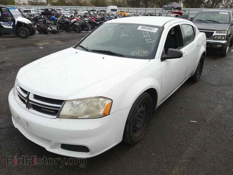 2011 Dodge AVENGER (VIN 1B3BD4FB8BN590730) — фото 2 из 10