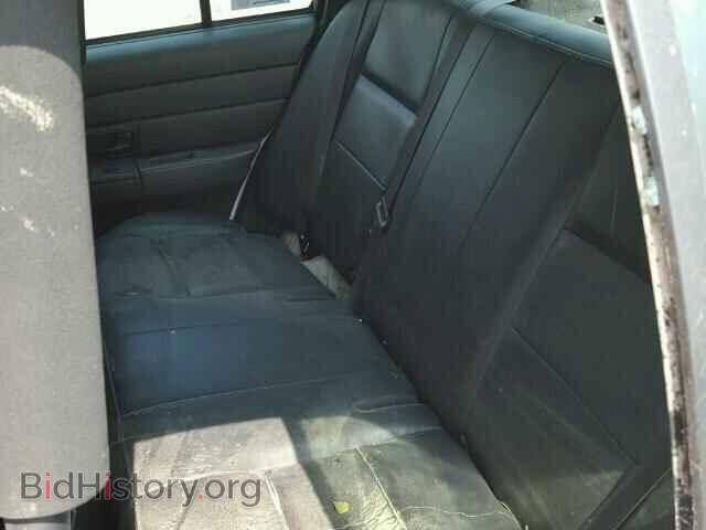 2011 FORD CROWN VIC - VIN: 2FABP7BV5BX142313 - Фото 6