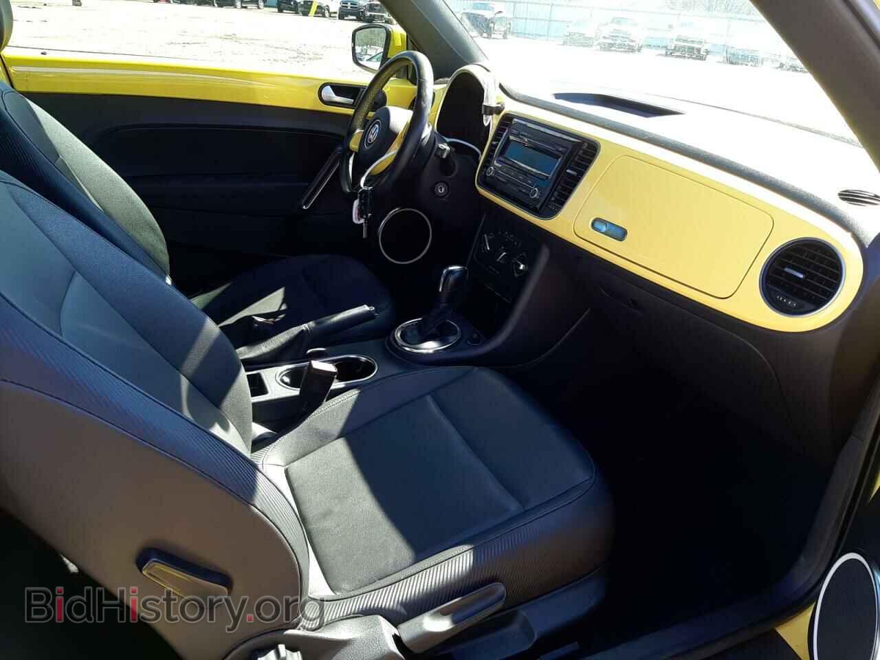 2012 VOLKSWAGEN BEETLE - VIN: 3VWJX7AT2CM664669 - Фото 5