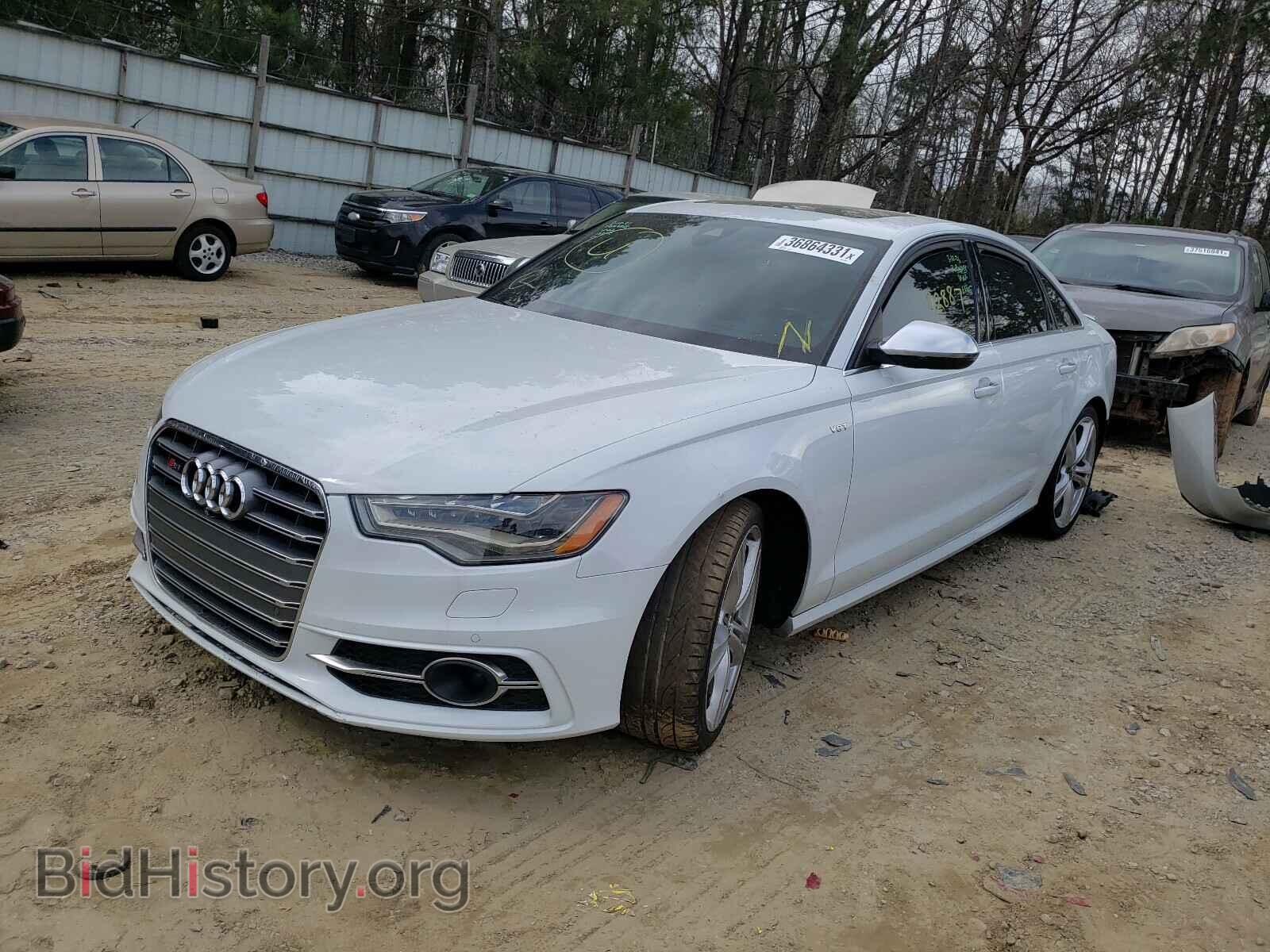 2013 AUDI S6/RS6 - VIN: WAUJ2AFC0DN076765 - Фото 2