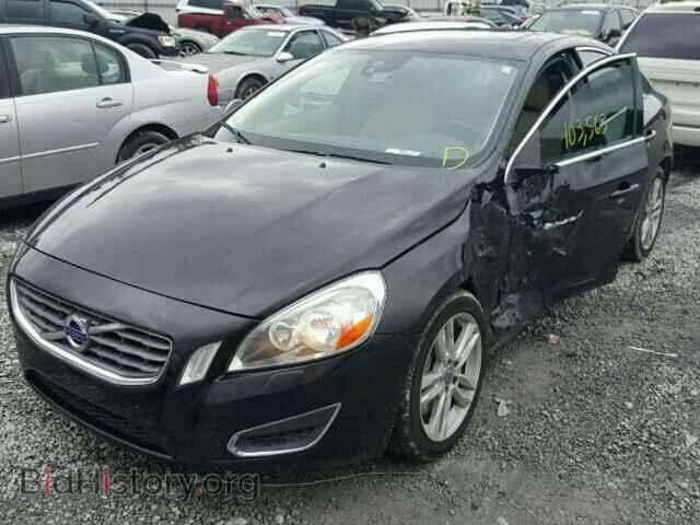 2013 VOLVO S60 - VIN: YV1612FS3D2194944 - Фото 2