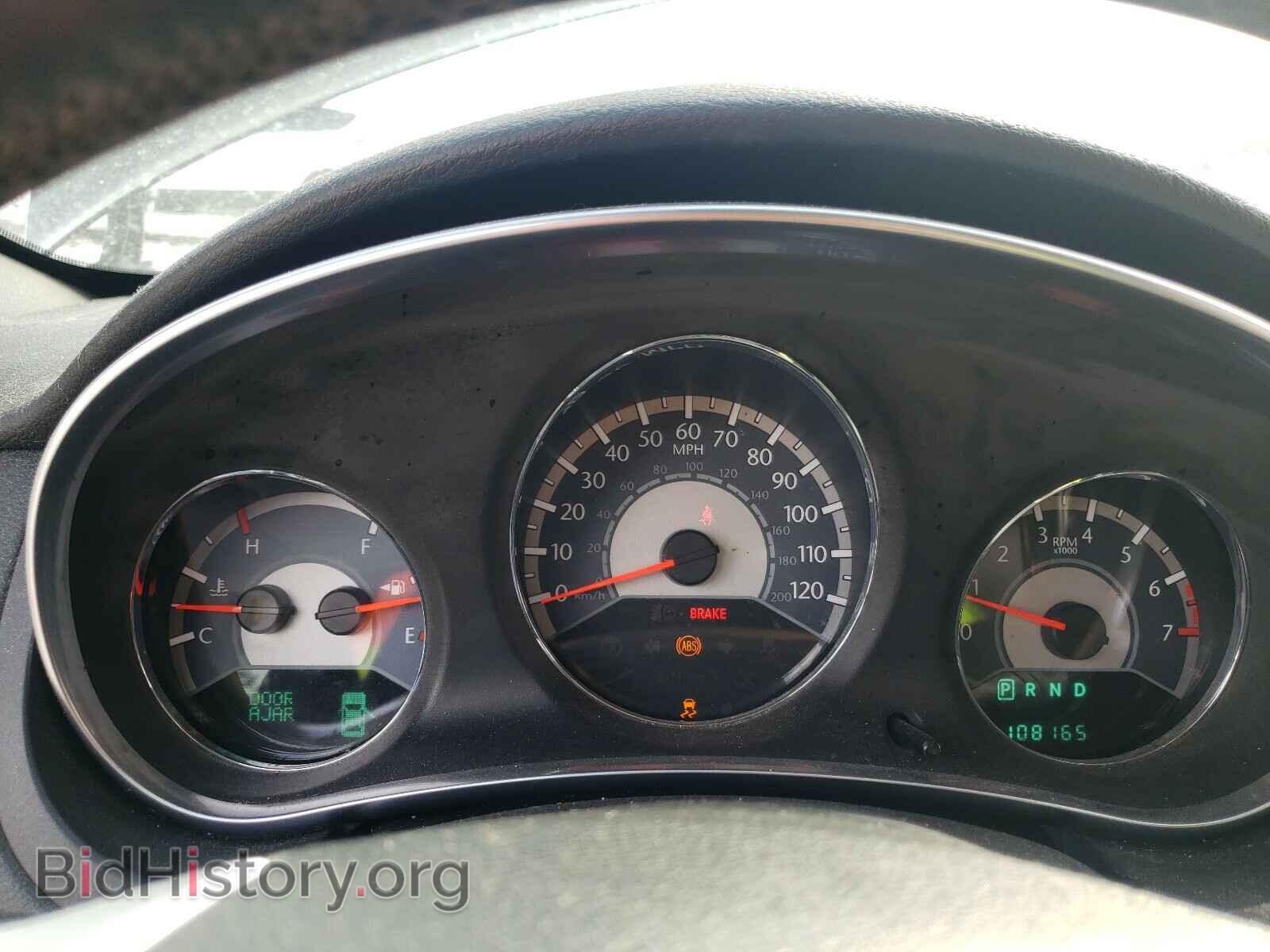 2011 CHRYSLER 200 - VIN: 1C3BC1FB3BN612041 - Фото 8