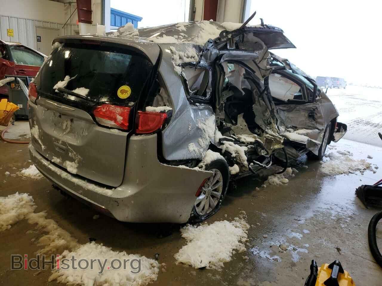 2017 CHRYSLER PACIFICA - VIN: 2C4RC1BG6HR642304 - Фото 3
