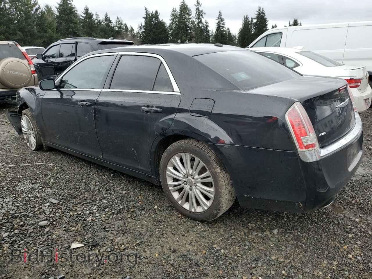 2013 CHRYSLER 300 - VIN: 2C3CCARG5DH558104 - Фото 2