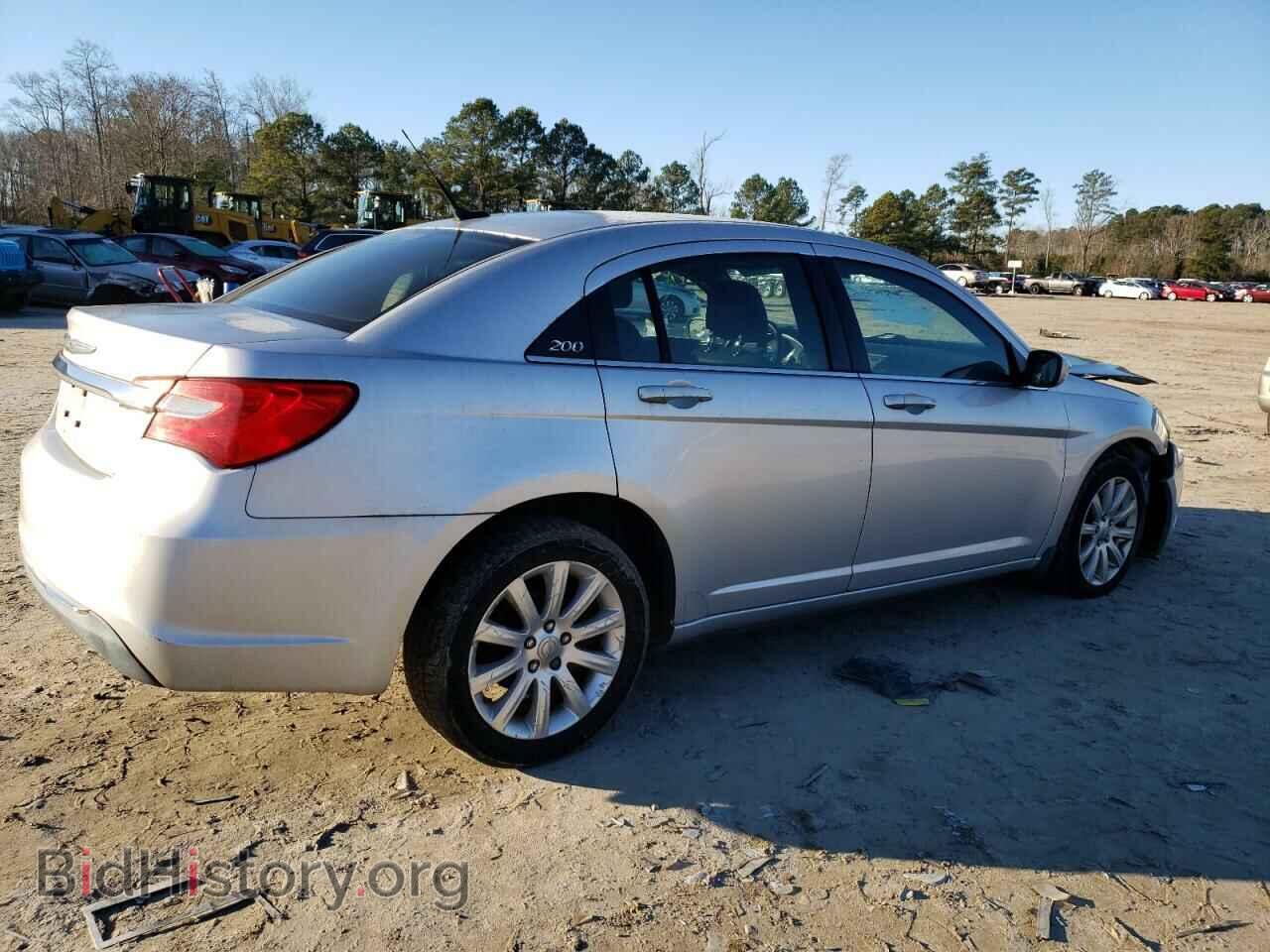 2011 CHRYSLER 200 - VIN: 1C3BC1FB6BN512810 - Фото 3