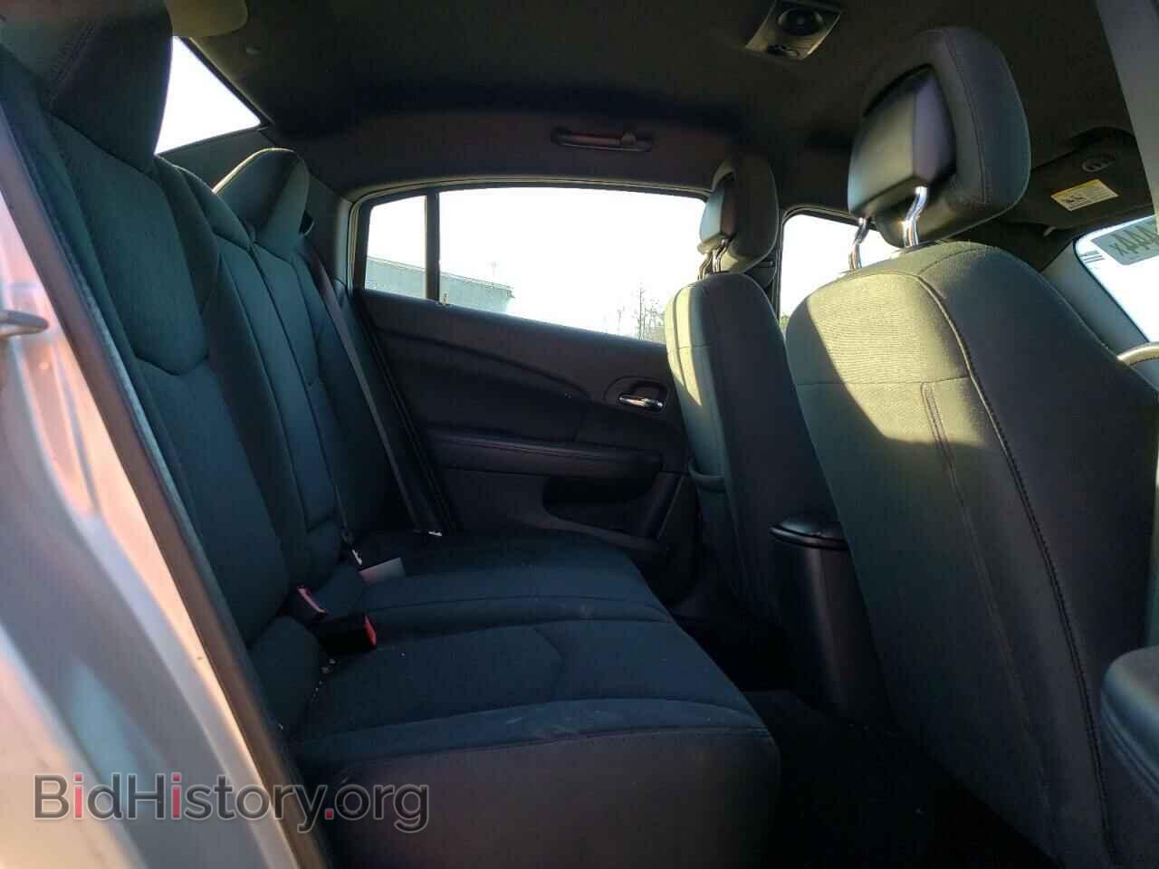 2011 CHRYSLER 200 - VIN: 1C3BC1FB6BN512810 - Фото 10