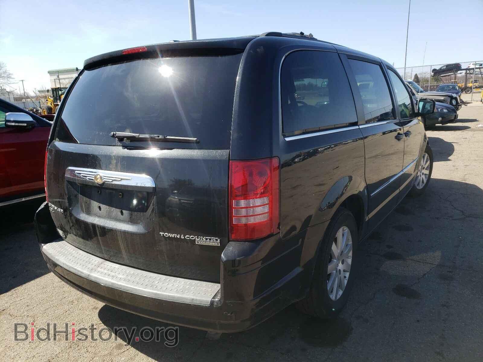 2009 CHRYSLER MINIVAN - VIN: 2A8HR54X49R568650 - Фото 4