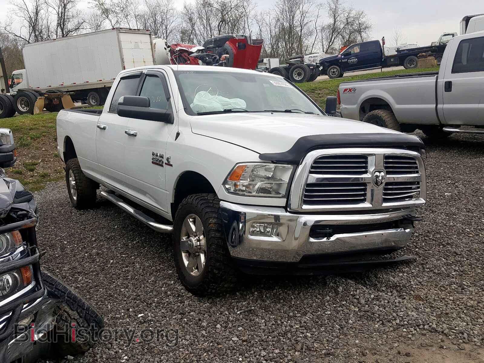 Photo 3C6UR5JL0EG193015 - RAM 2500 2014