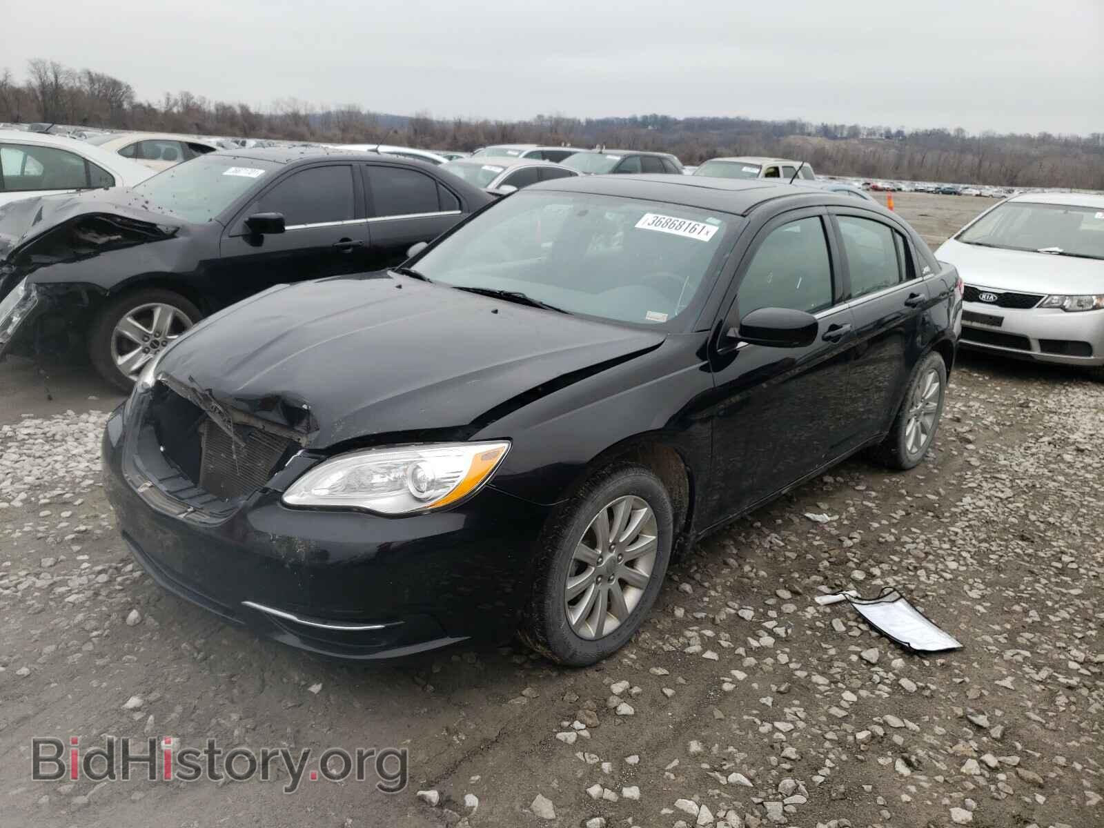 2013 CHRYSLER 200 - VIN: 1C3CCBBB8DN516277 - Фото 2