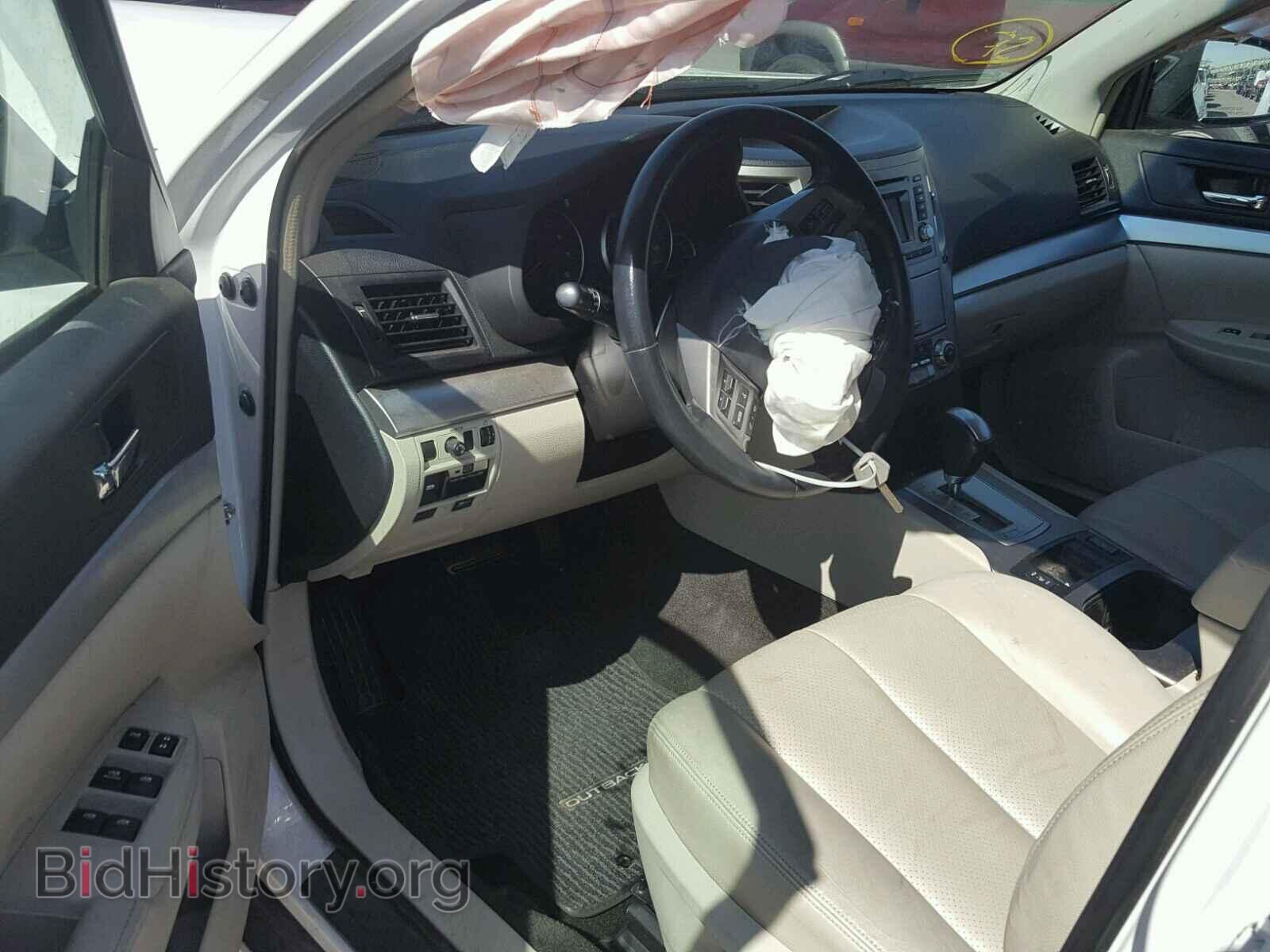 2014 SUBARU OUTBACK - VIN: 4S4BRBCC4E3273203 - Фото 9
