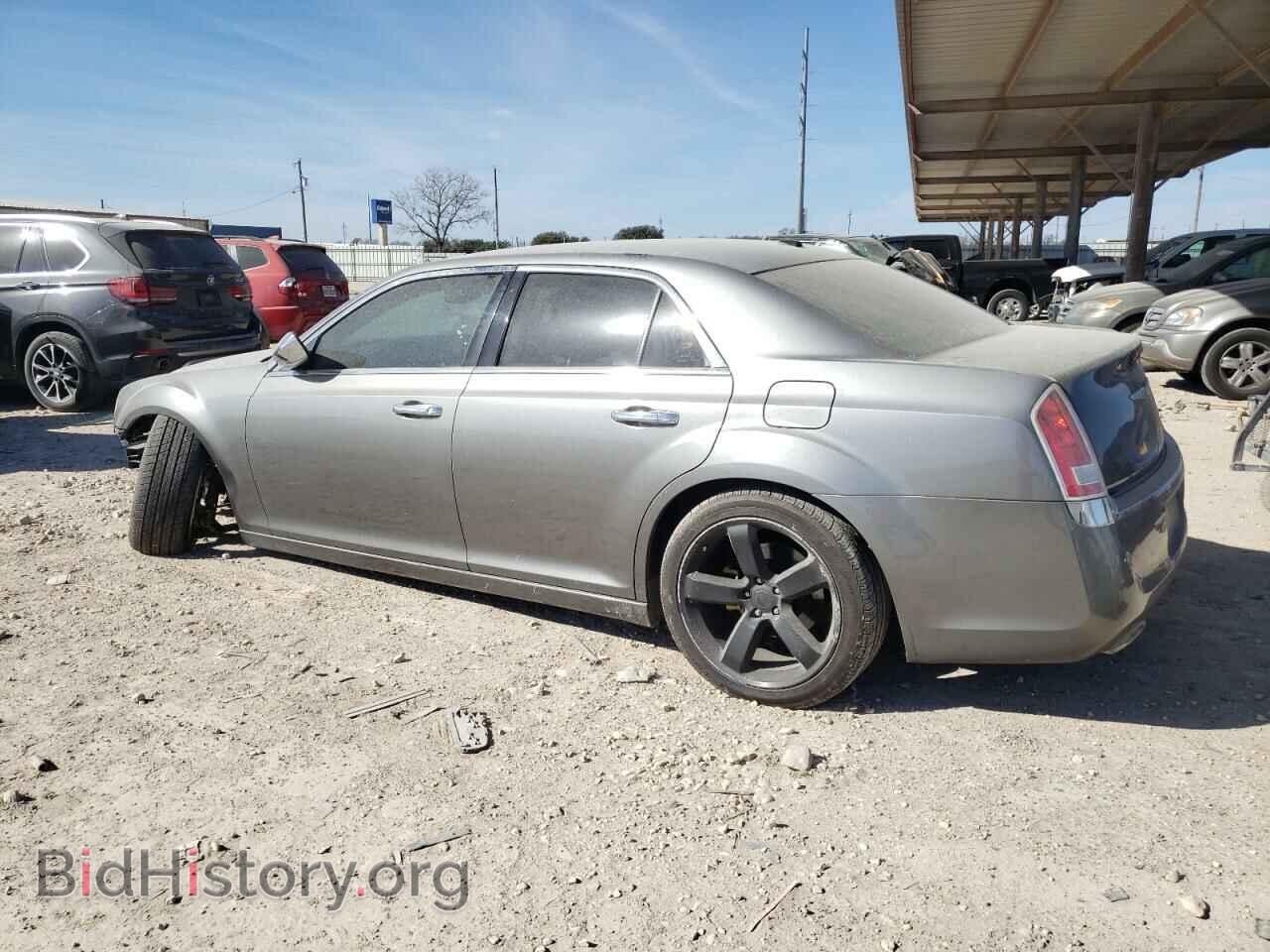 2011 CHRYSLER 300 - VIN: 2C3CA5CG6BH585430 - Фото 2