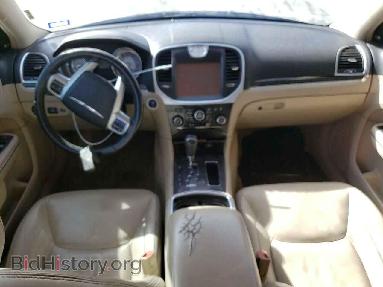 2011 CHRYSLER 300 - VIN: 2C3CA5CG6BH585430 - Фото 8