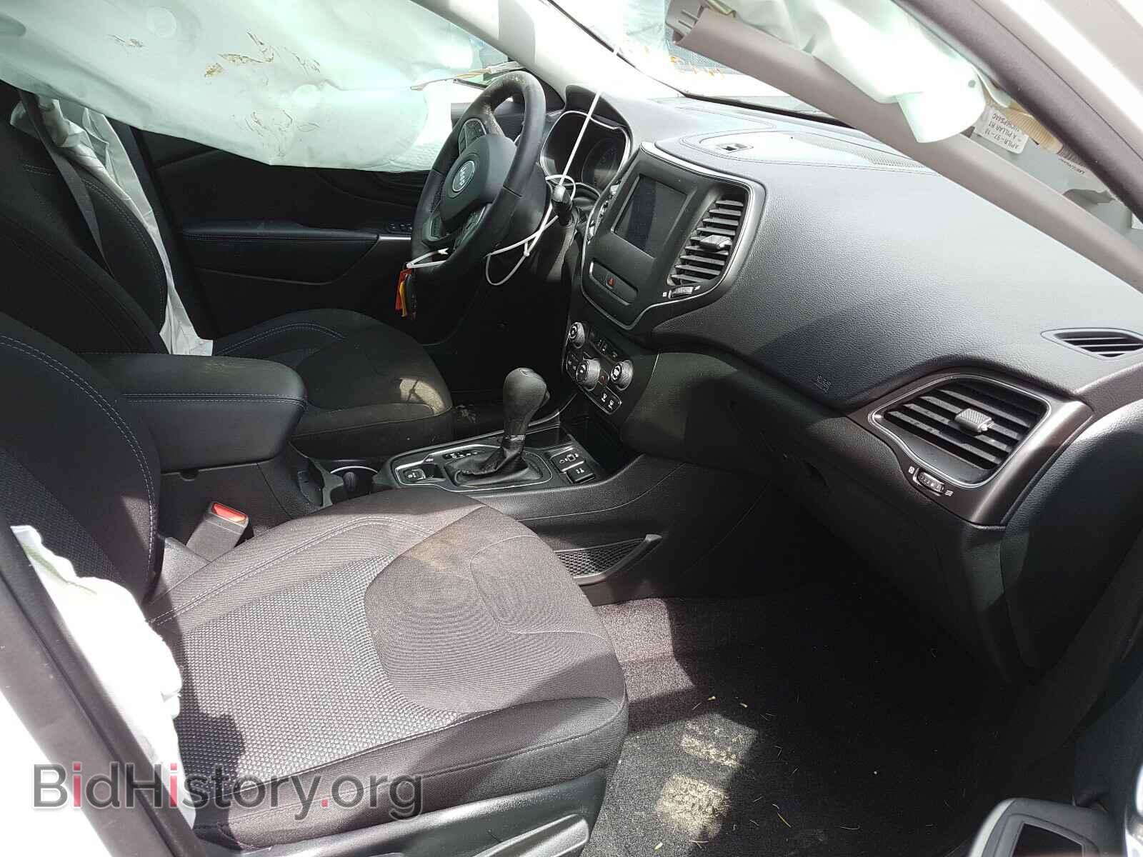 2019 JEEP CHEROKEE - VIN: 1C4PJLCBXKD114397 - Фото 5