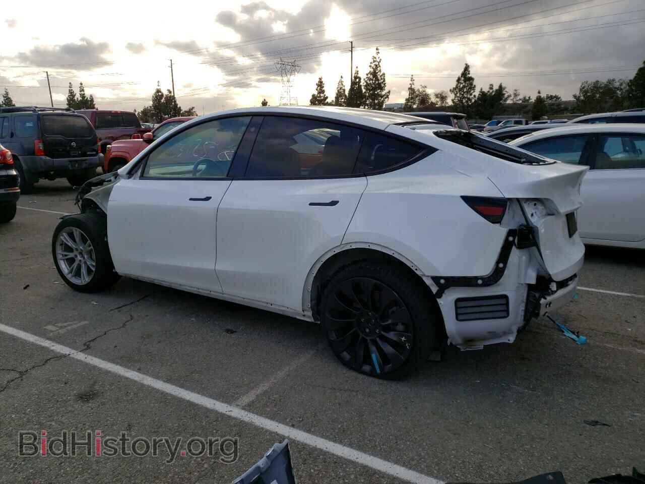 2021 TESLA MODEL Y - VIN: 5YJYGDEEXMF273691 - Фото 2