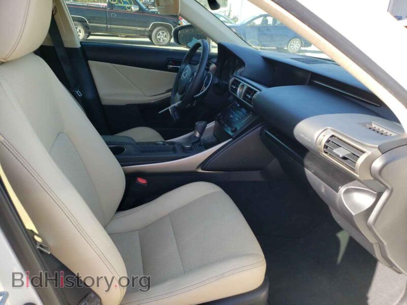 2014 Lexus IS (VIN JTHCF1D26E5012725) — фото 5 из 10