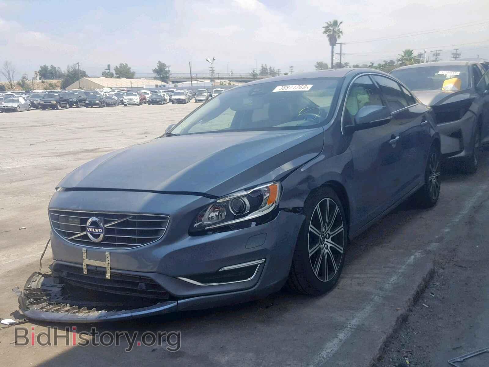 2017 VOLVO S60 - VIN: LYV402HM1HB144224 - Фото 2