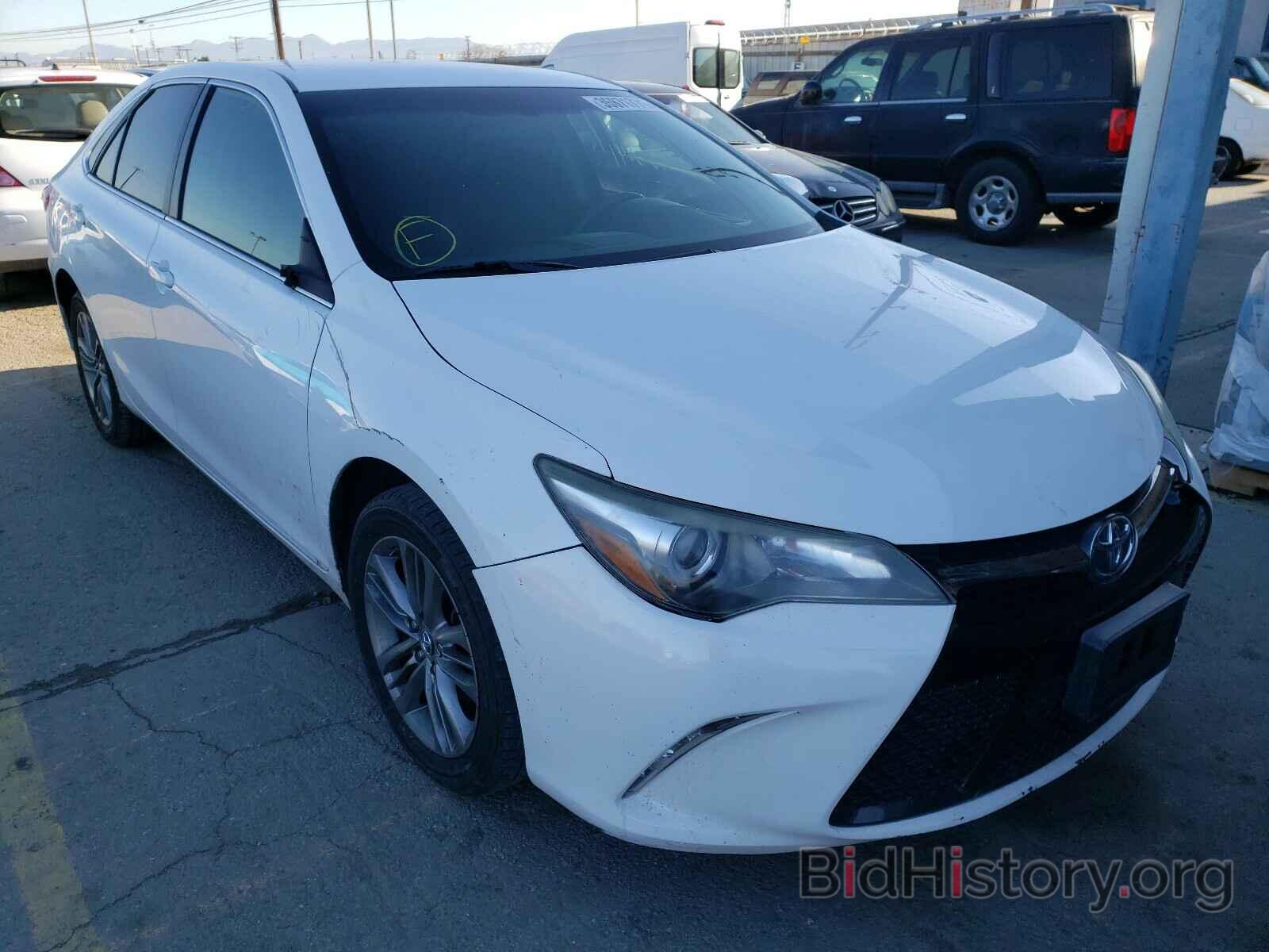 Photo 4T1BF1FK9FU900060 - TOYOTA CAMRY 2015