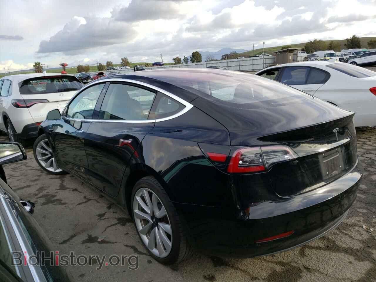 2018 TESLA MODEL 3 - VIN: 5YJ3E1EA7JF048393 - Фото 2