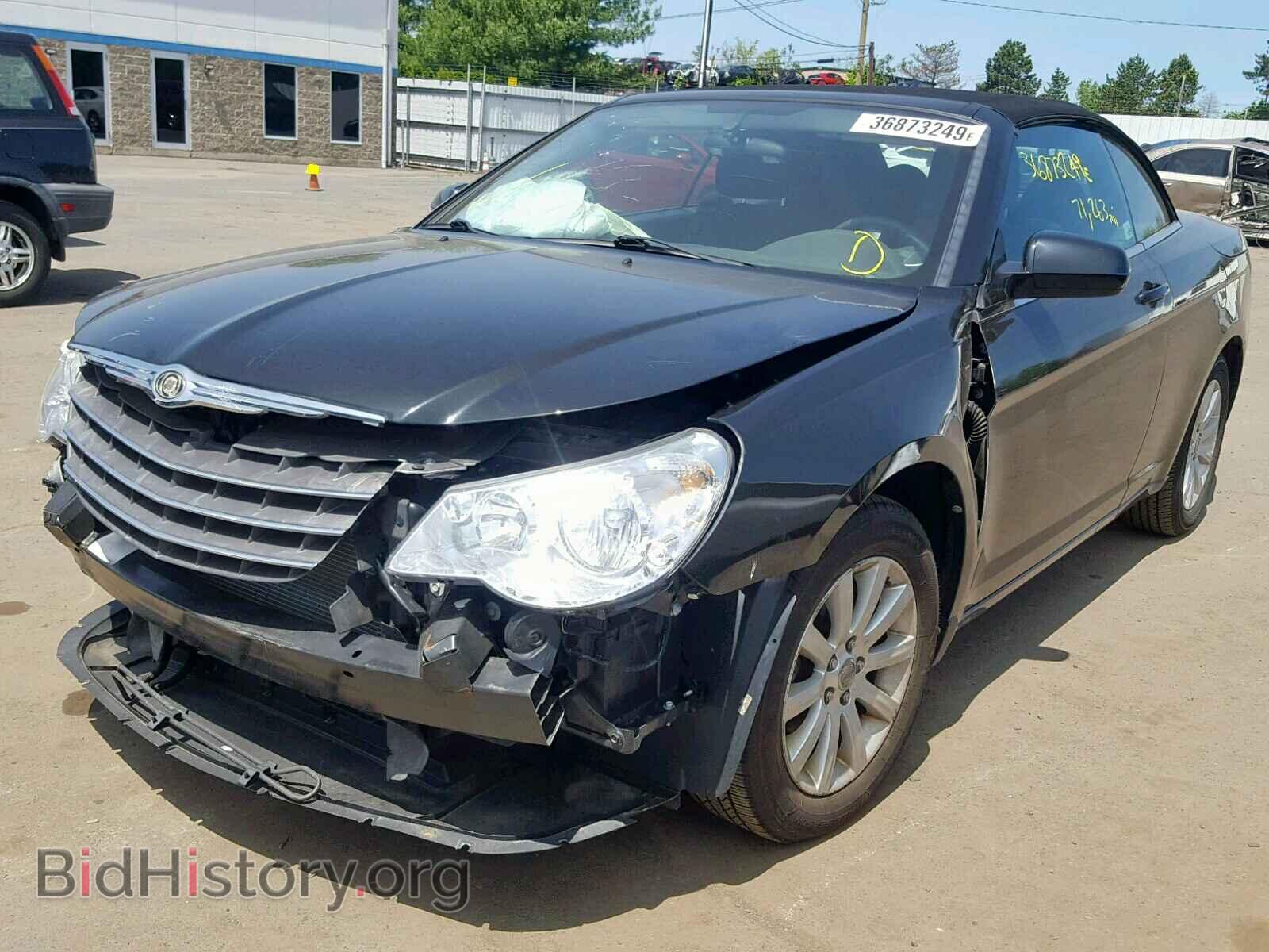 2010 CHRYSLER SEBRING - VIN: 1C3BC4EB1AN172435 - Фото 2