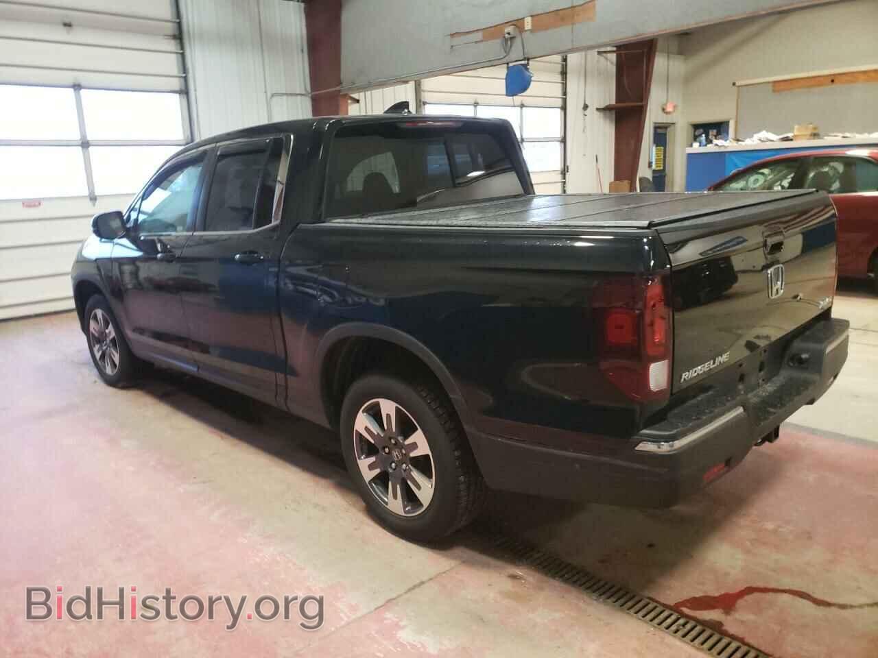 2019 HONDA RIDGELINE - VIN: 5FPYK3F66KB013518 - Фото 2